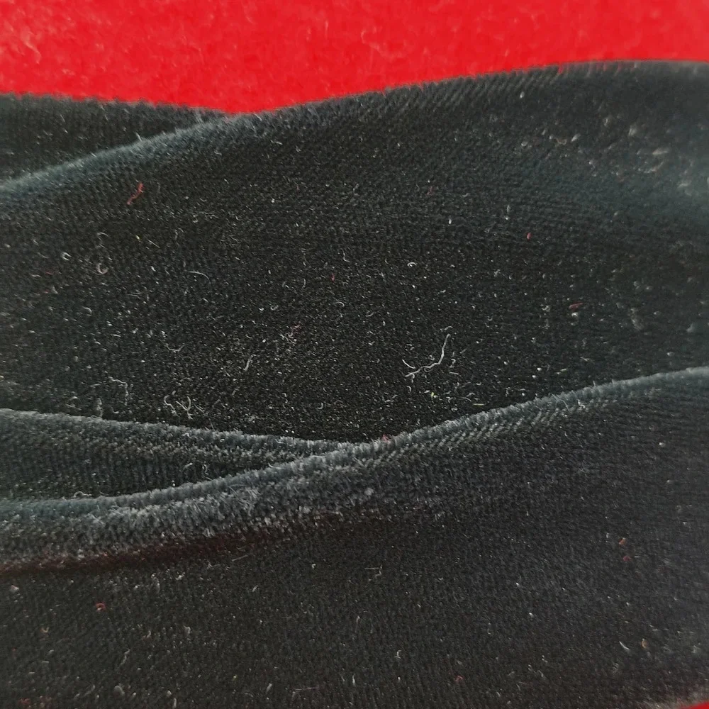 Vintage Felt Wool Fedora Style Hat • Velvet Band - Picture 3 of 10
